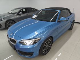 宝马2系(进口) 2018款 220i 敞篷轿跑车 运动设计套装