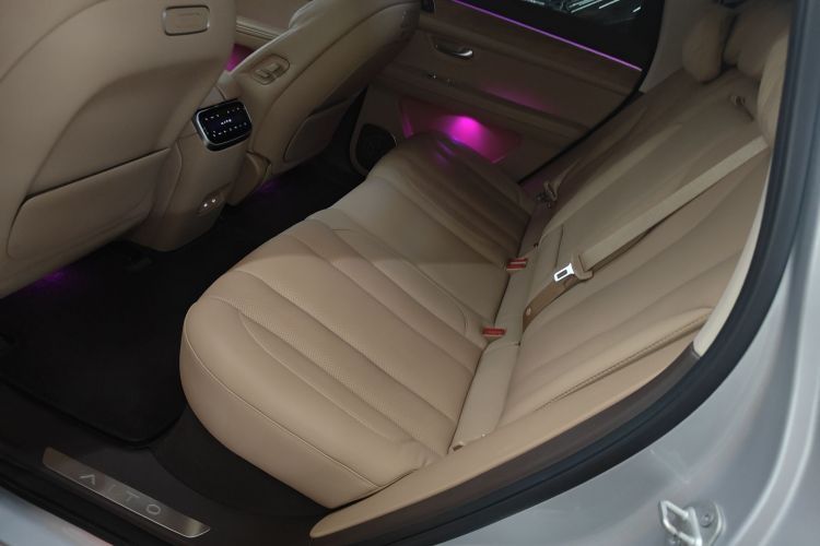 鸿蒙智行 问界M7 2024款 1.5T 智驾四驱Ultra版 5座中控内饰21