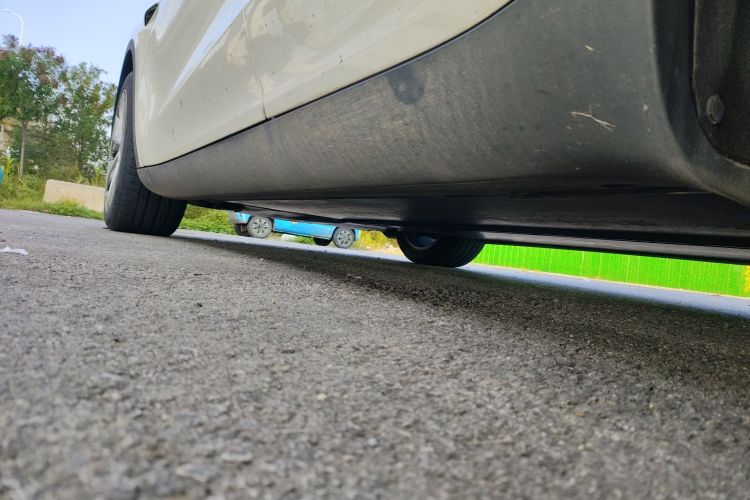 特斯拉 Model Y 2022款 后轮驱动版局部细节9002