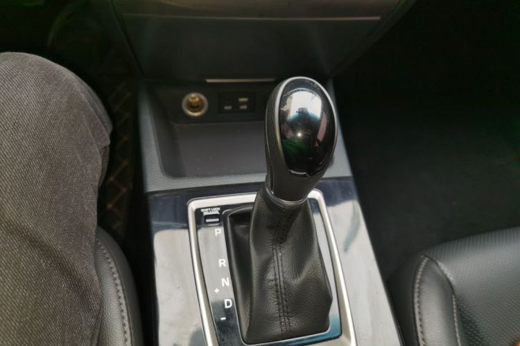 现代 名图 2017款 1.8L 自动智能型GLS 国V中控内饰18