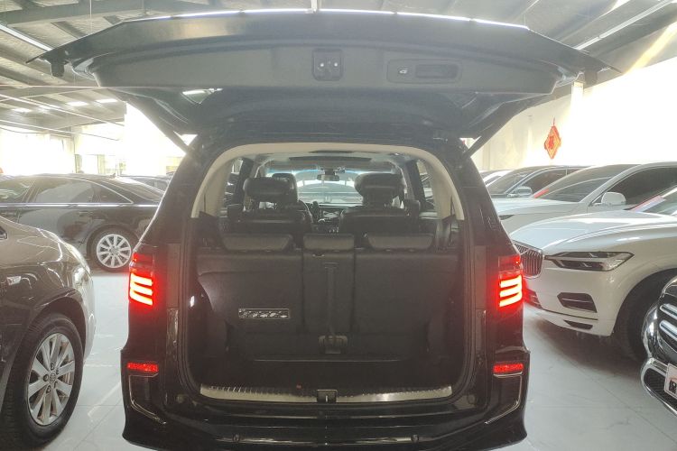 本田 艾力绅 2019款 2.0L 混动舒适版机舱底盘23