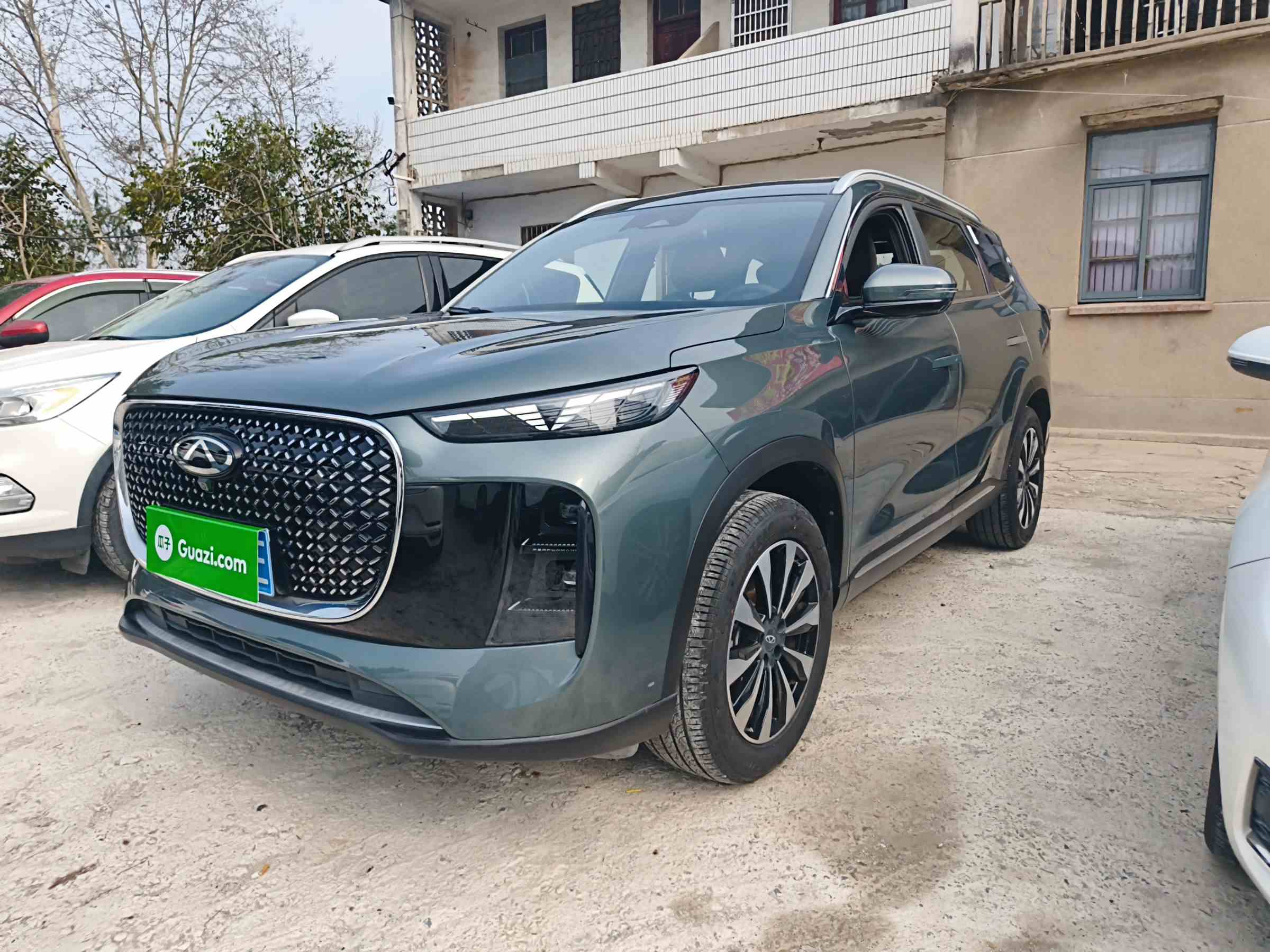 奇瑞 瑞虎8 PLUS 2025款 290TGDI DCT尊贵型(2)