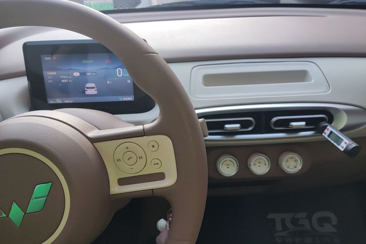 五菱汽车 宏光MINIEV 2025款 四门版 进阶款中控内饰16