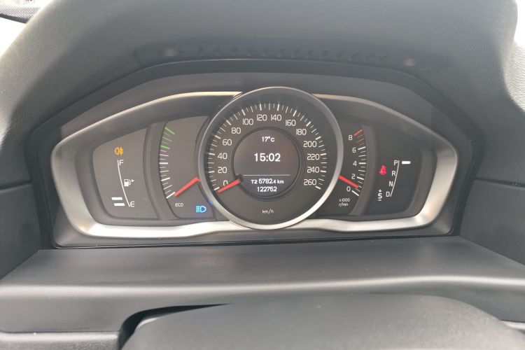 沃尔沃S80L 2015款 2.0T T5 智逸版中控内饰14