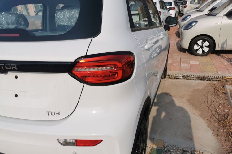 零跑汽车 零跑T03 2025款 310舒享版车身外观6006