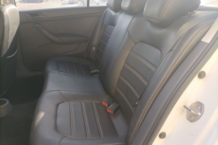 大众 桑塔纳 2019款 1.5L 手动风尚版 国VI中控内饰7003