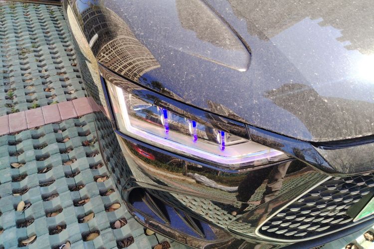 比亚迪 汉 2022款 DM-i 121KM 尊荣型车身外观8