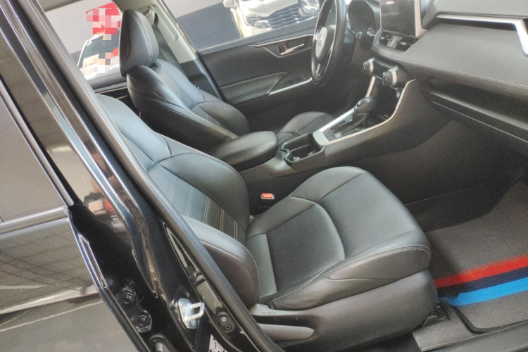 丰田 威兰达 2020款 2.0L CVT两驱豪华版局部细节41