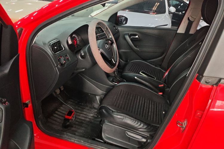 大众 Polo 2016款 1.6L 自动舒适型中控内饰7003