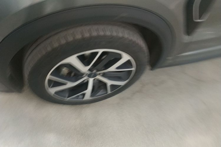 领克05 2020款 2.0TD 四驱劲Plus车身外观35