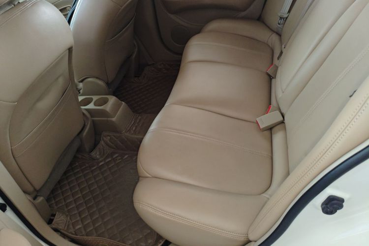 日产 轩逸 2012款 经典 1.6XE 自动舒适版中控内饰21