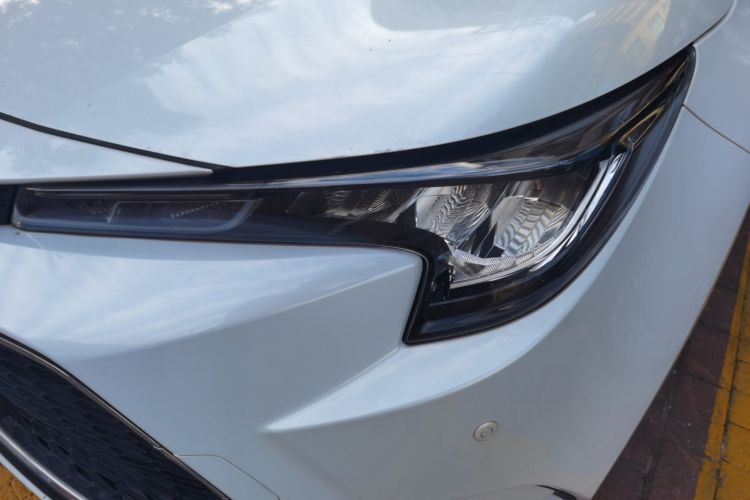 丰田 雷凌 2021款 双擎 1.8H E-CVT豪华版局部细节36