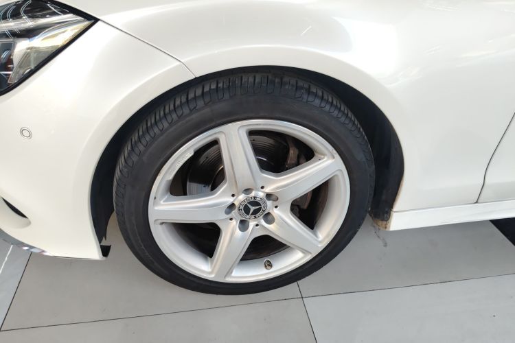 奔驰CLS 2017款 CLS 260逸彩版车身外观6007