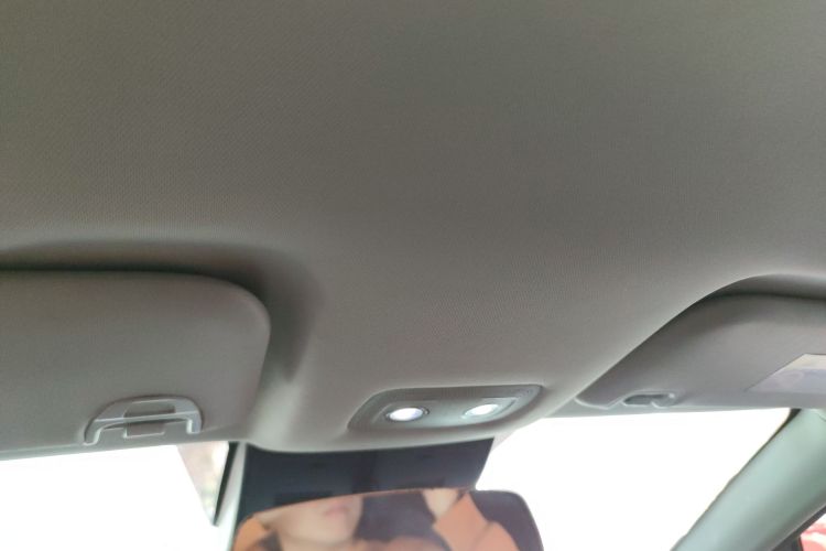 哪吒汽车 哪吒V 2022款 Pro 长续航智享版中控内饰22