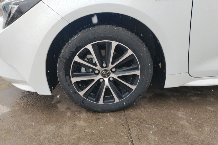 丰田 雷凌 2023款 智能电混双擎 1.8L 领先版车身外观6007