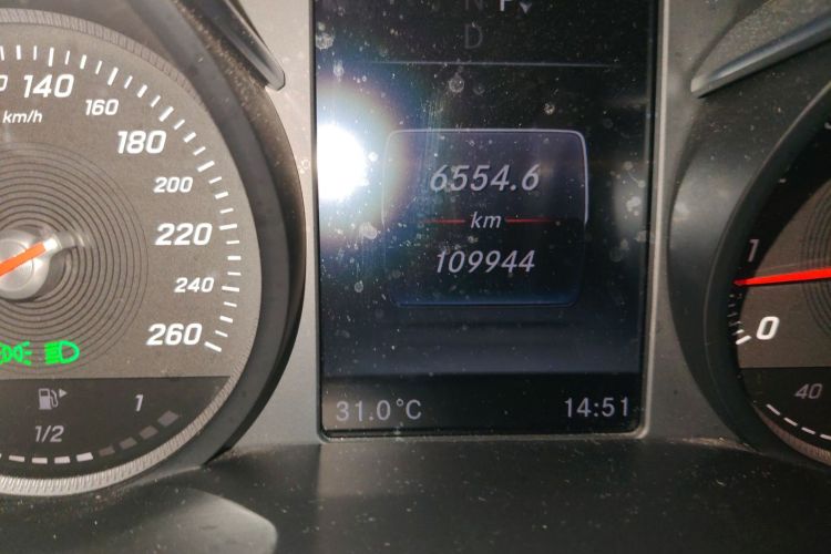 奔驰C级 2017款 C 180 L 运动版中控内饰15