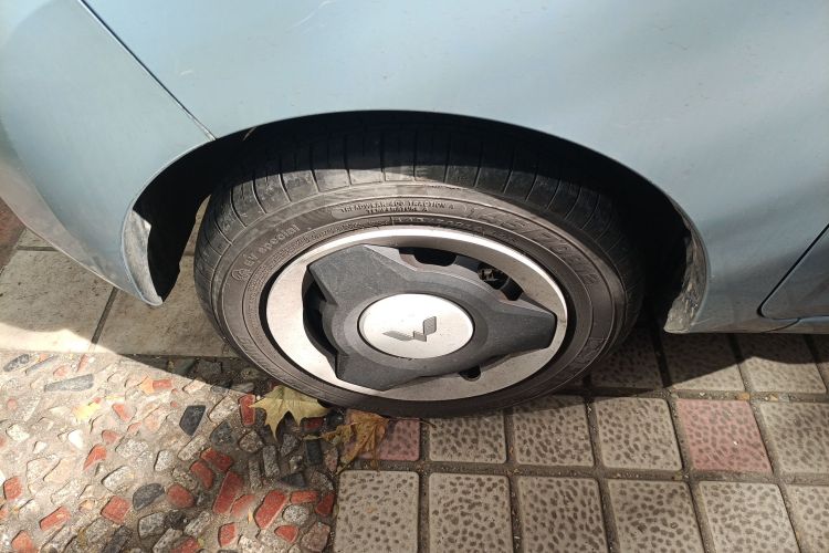 五菱汽车 宏光MINIEV 2022款 自在款 磷酸铁锂车身外观6002