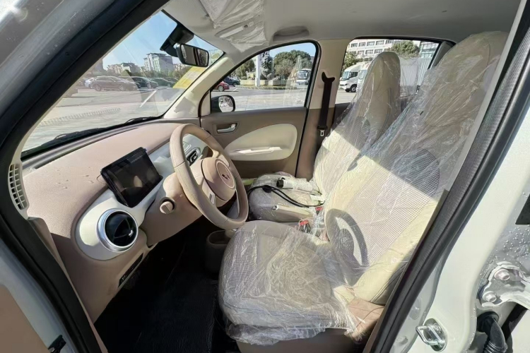 五菱汽车 宏光MINIEV 2025款 四门版 进阶款中控内饰19