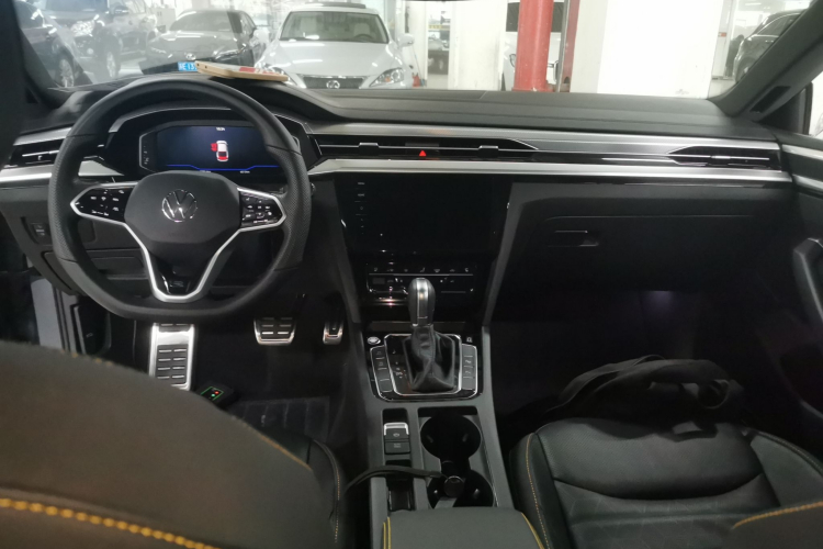 一汽-大众CC 2024款 380TSI 夺目版中控内饰12