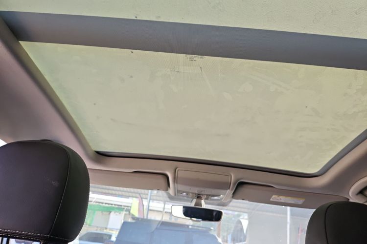 大众 2021款 途安L 280TSI DSG舒适版 7座局部细节22