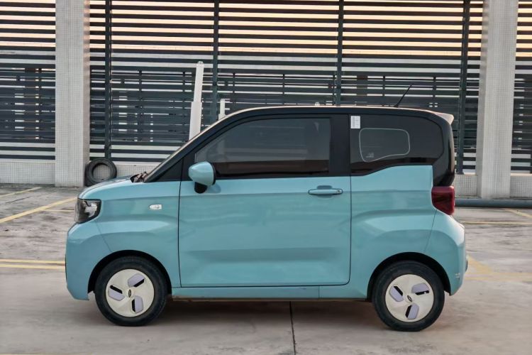 奇瑞 QQ冰淇淋 2022款 170km 圣代 磷酸铁锂车身外观4