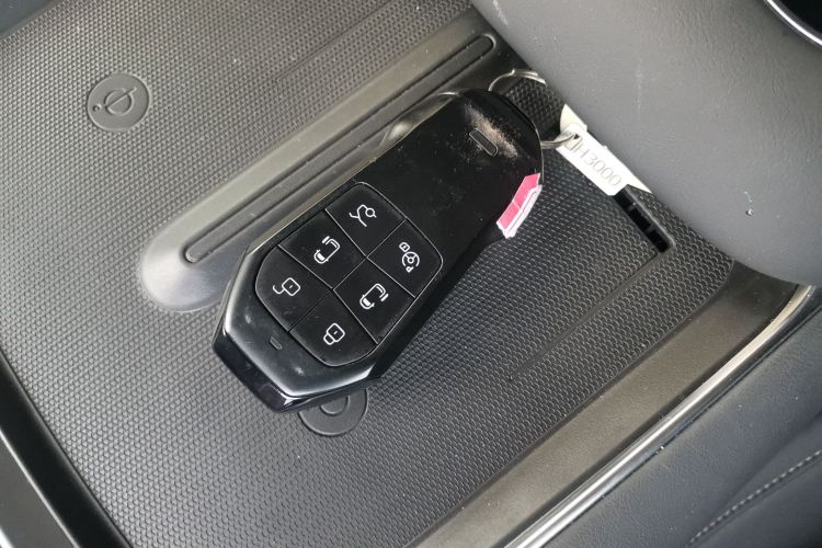 小鹏X9 2024款 702超长续航Max中控内饰7001