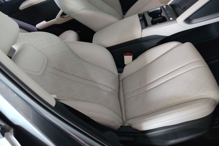 比亚迪 元UP 2025款 智驾版 401KM 领先型局部细节41