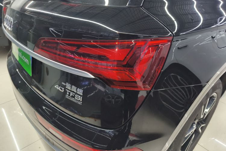 奥迪Q5L 2025款 40 TFSI 时尚动感型车身外观6006