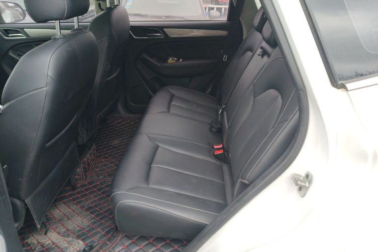 荣威RX5 2020款 20T 自动4G互联超越旗舰版中控内饰21