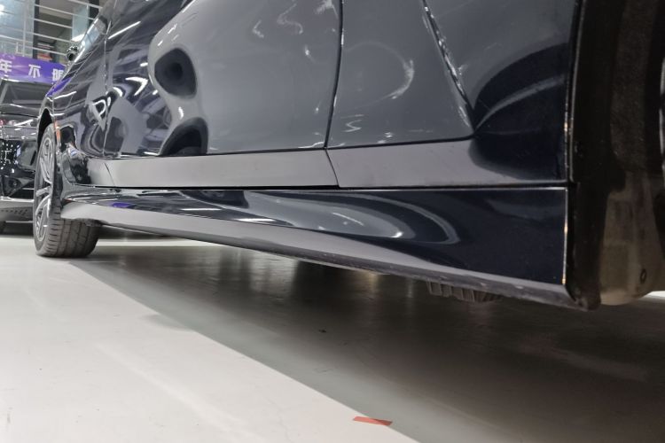 宝马3系 2023款 320Li M运动套装局部细节9001