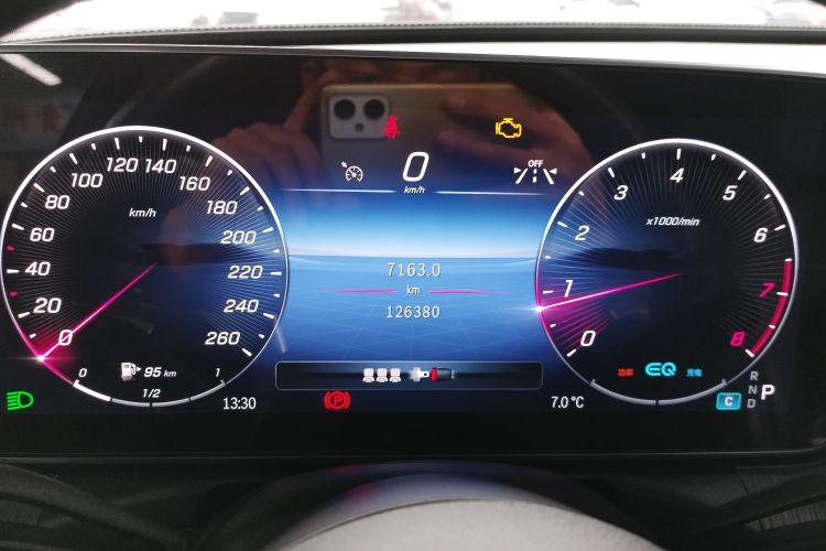 奔驰C级 2022款 改款 C 200 L 运动版局部细节14