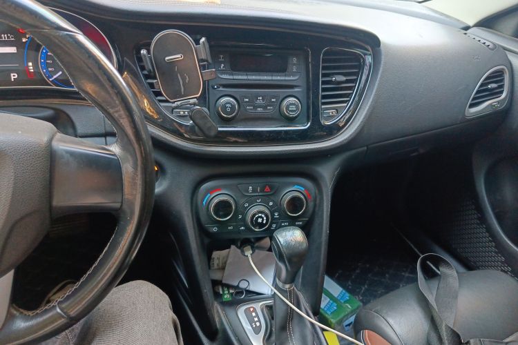 菲亚特 菲翔 2015款 1.4T 自动劲享版中控内饰16