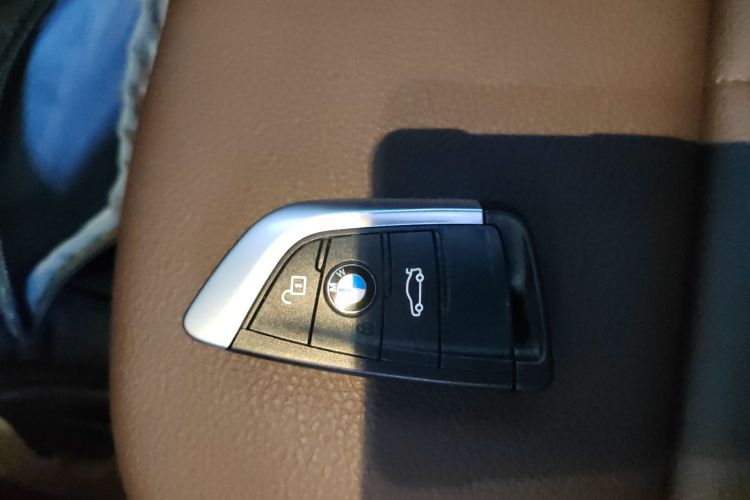 宝马X1 2021款 改款 sDrive25Li 领先型中控内饰11