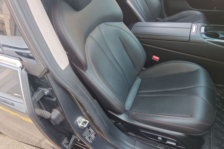 小鹏P7 2022款 480N+局部细节41