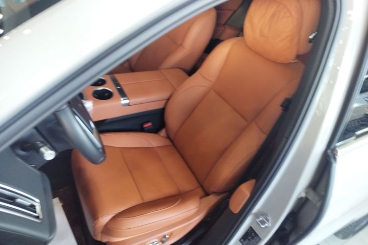 理想汽车 理想L6 2024款 Max中控内饰19