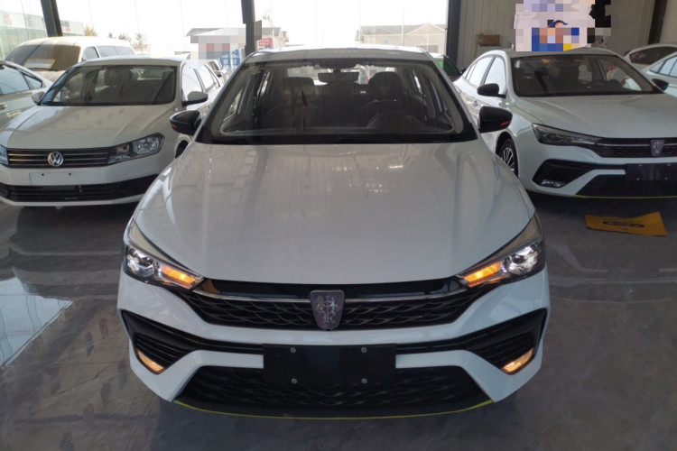 荣威i5 2021款 1.5L CVT铂金版车身外观2