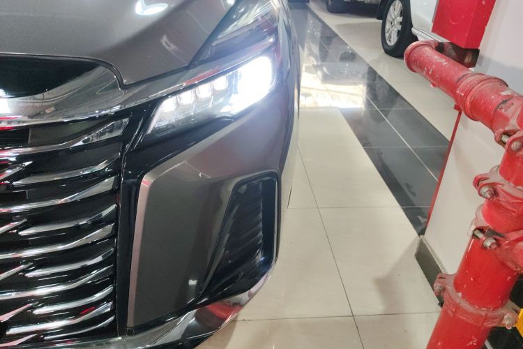 别克GL8 2020款 陆上公务舱 652T 舒适型局部细节36