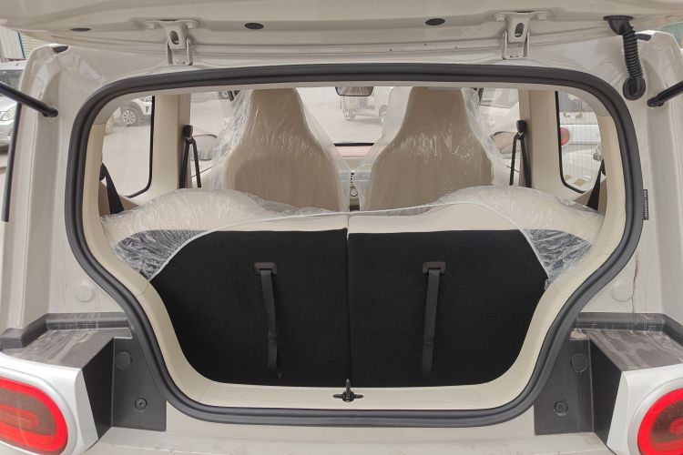 五菱汽车 宏光MINIEV 2024款 第三代 215km 青春版机舱底盘23