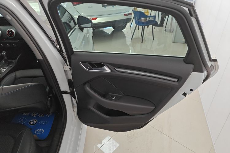 奥迪A3 2019款 Limousine 35 TFSI 时尚型 国V中控内饰45