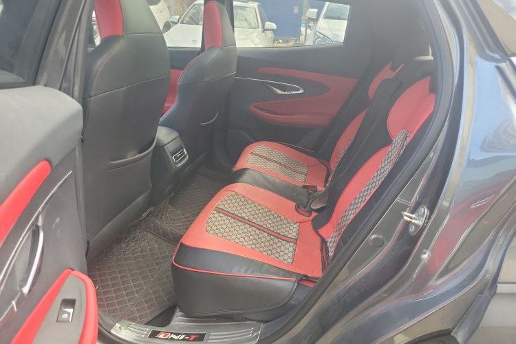 长安UNI-T 2020款 1.5T 尊贵型中控内饰7004