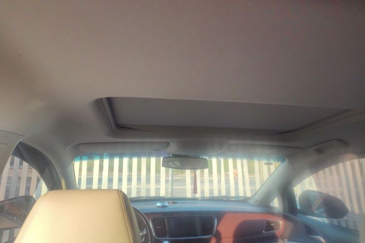 别克GL8 2017款 25S 豪华型 国V中控内饰22