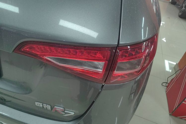 一汽 森雅R7 2016款 1.6L 手动豪华型车身外观6006