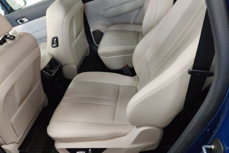 理想汽车 理想ONE 2020款 增程6座版中控内饰21