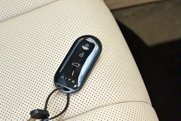 鸿蒙智行 问界M7 2024款 1.5T 四驱Plus版 5座中控内饰7001