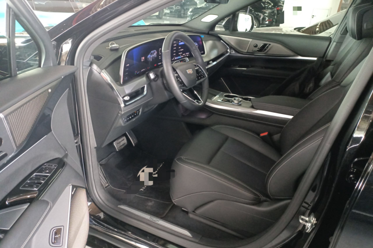 凯迪拉克XT5 2025款 2.0T 尊贵型中控内饰20