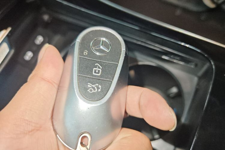 奔驰C级 2023款 改款 C 260 L 运动版中控内饰11