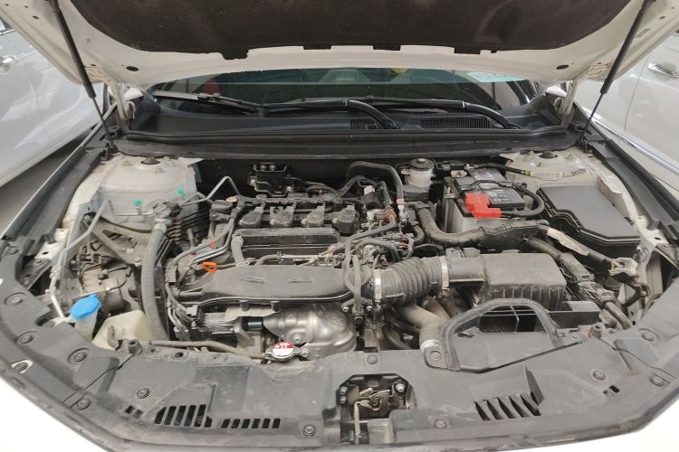 本田 英仕派 2023款 260TURBO 精致版机舱底盘24