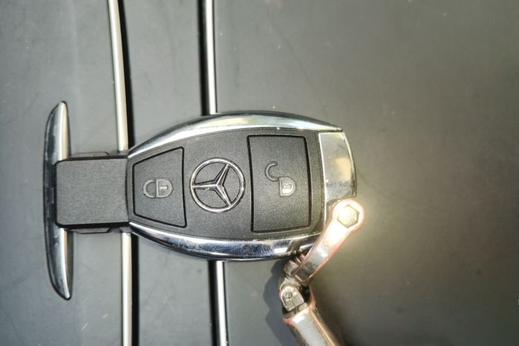 奔驰GLA 2018款 GLA 200 时尚型中控内饰11