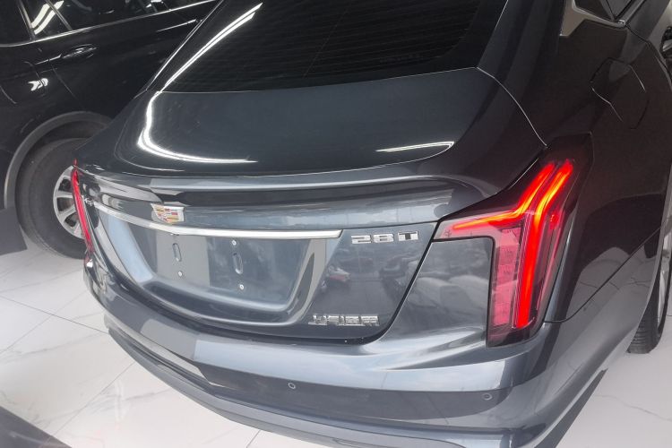 凯迪拉克CT5 2020款 改款 28T 豪华型车身外观6