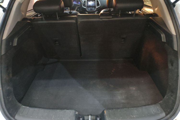 长安 逸动 2015款 1.6L 自动俊酷型 国IV机舱底盘23